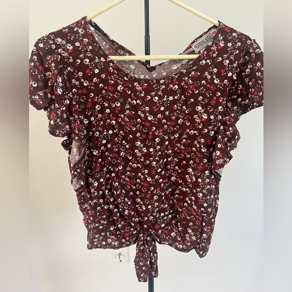 Cute flower top